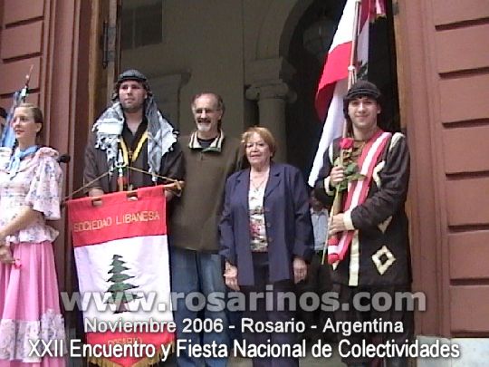 Sociedad Libanesa en el desfile